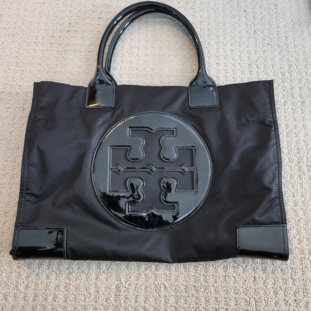 Tory Burch Black Patent-Trim Logo Tote - Picture 6 of 8
